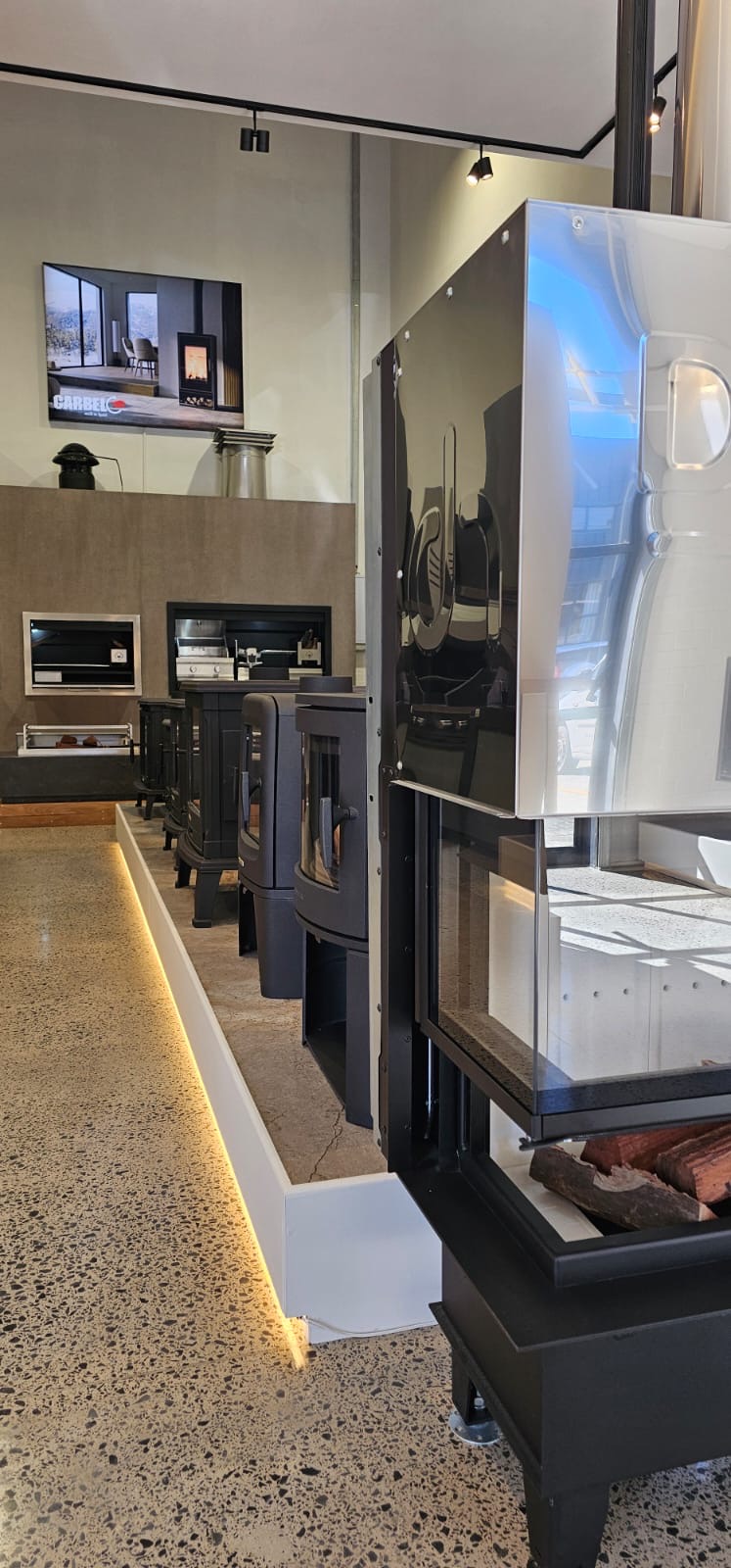 Hyper Fires Paarl showroom image 5