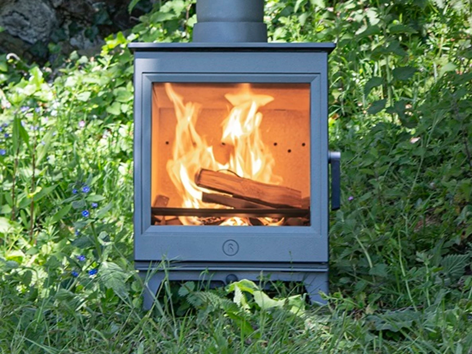 Charnwood-Cranmore-5-5-kW-SIA-Eco-design-BLU-closed-combustion-fireplace-1
